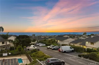 Browse active condo listings in PRESIDENT HEIGHTS I