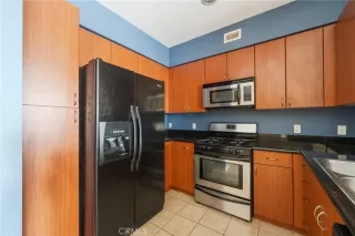 Photo #4: OC25180452 Listing 