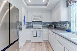 Photo #6: OC25181002 Listing 