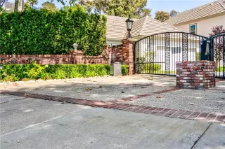 Photo #2: OC25181018 Listing