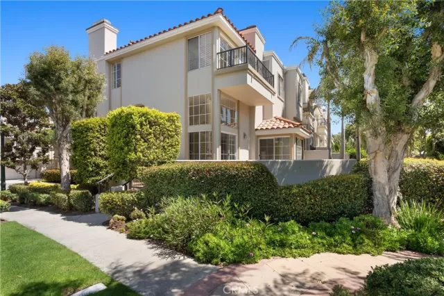 MLS: OC25181065 Condo For Sale