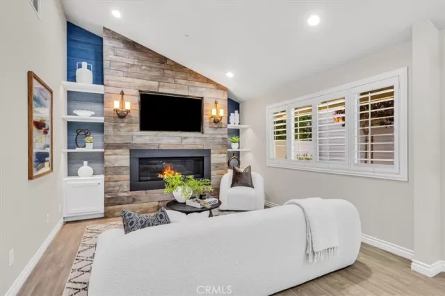 MLS: OC25181215 Condo For Sale