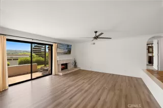 Photo #4: OC25181391 Listing 