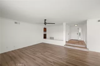 Photo #6: OC25181391 Listing 