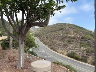 Photo #2: OC25181520 Listing 