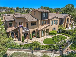 Photo #1: OC25181632 Listing