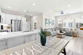 Photo #6: OC25181743 Listing 