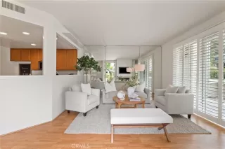 Photo #3: OC25182155 Listing