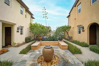 Photo #4: OC25182393 Listing 