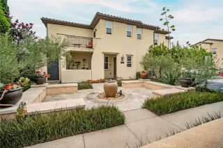 Photo #6: OC25182393 Listing 