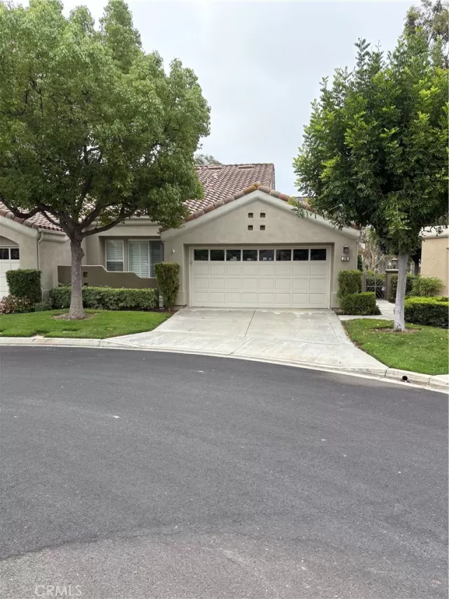 MLS: OC25182509 Condo For Sale