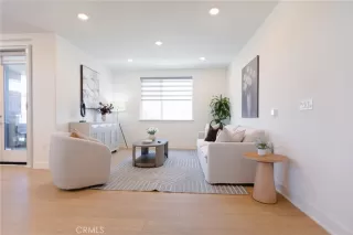 Photo #3: OC25182547 Listing