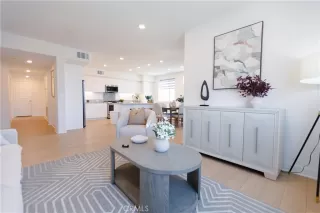 Photo #5: OC25182547 Listing