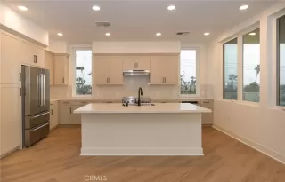 Photo #2: OC25182568 Listing 