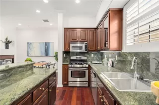 Photo #4: OC25182740 Listing 