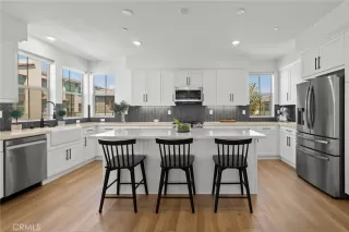 Photo #2: OC25182819 Listing 