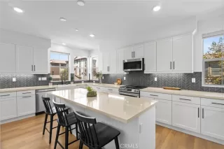 Photo #4: OC25182819 Listing 