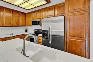 Photo #2: OC25183116 Listing 