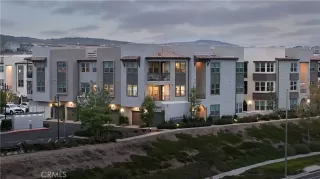 Photo #2: OC25184009 Listing