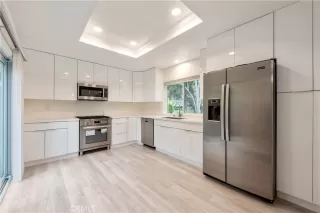 Photo #5: OC25184630 Listing 