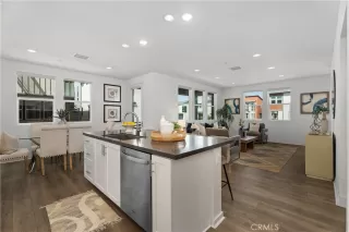 Photo #1: OC25185159 Listing