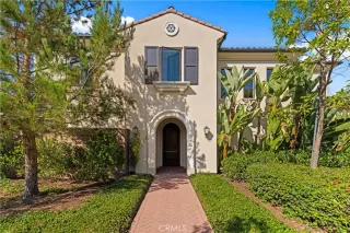 Photo #2: OC25185351 Listing 