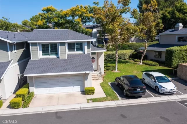 MLS: OC25185563 Condo For Sale