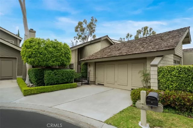 MLS: OC25185878 Condo For Sale