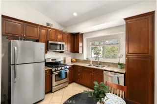 Photo #6: OC25186231 Listing