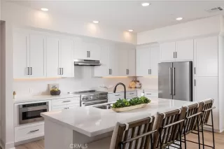 Photo #4: OC25186260 Listing 