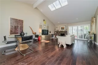 Photo #4: OC25186572 Listing 