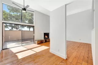 Photo #3: OC25187163 Listing