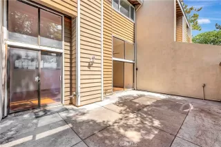 Photo #4: OC25187163 Listing