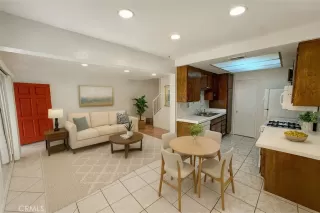 Photo #4: OC25187440 Listing