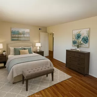 Photo #5: OC25187440 Listing