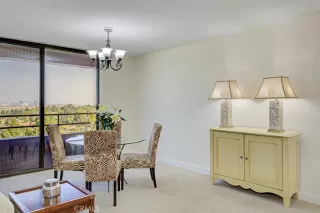 Photo #4: OC25187753 Listing