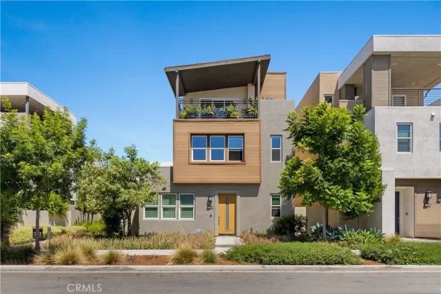 MLS: OC25187808 Condo For Sale