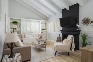 More Details about MLS # OC25187993 : 9 SANDFLOWER COURT 5