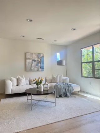 Photo #2: OC25188101 Listing 