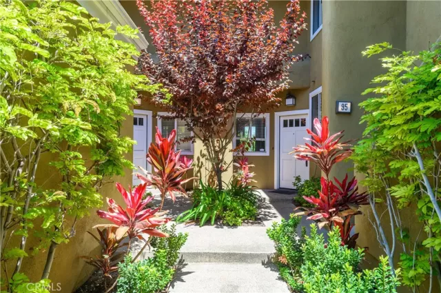 MLS: OC25188562 Condo For Sale