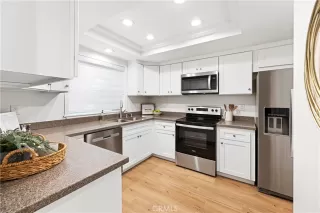 Photo #4: OC25188701 Listing 