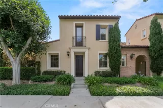 More Details about MLS # OC25188975 : 76 TOWNSEND