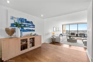 Photo #4: OC25189191 Listing 