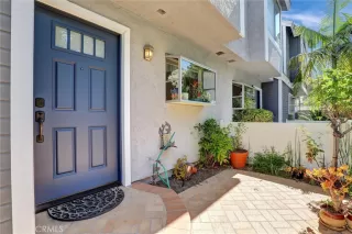 Photo #1: OC25189652 Listing