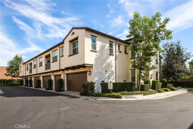 MLS: OC25189852 Condo For Sale