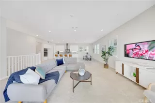 More Details about MLS # OC25190002 : 104 SCULPTURE