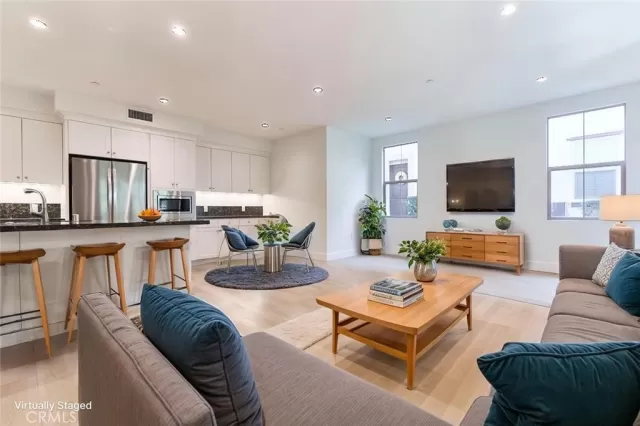 MLS: OC25190214 Condo For Sale