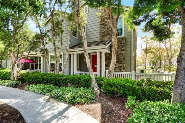 MLS: OC25190292 Condo For Sale