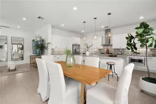 Photo #6: OC25190472 Listing