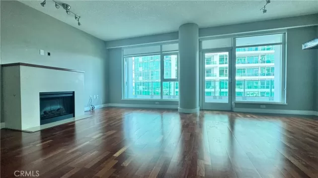 MLS: OC25190634 Condo For Sale